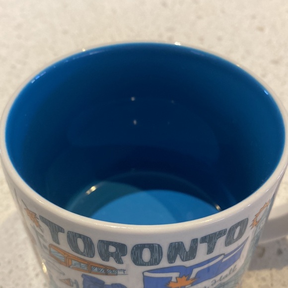 Starbucks Toronto Been There Series Across the Globe Collection, 2019 - Picture 5 of 6